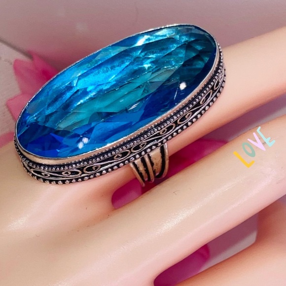 Huge Blue Topaz Gemstone Handmade Ring - Picture 5 of 5